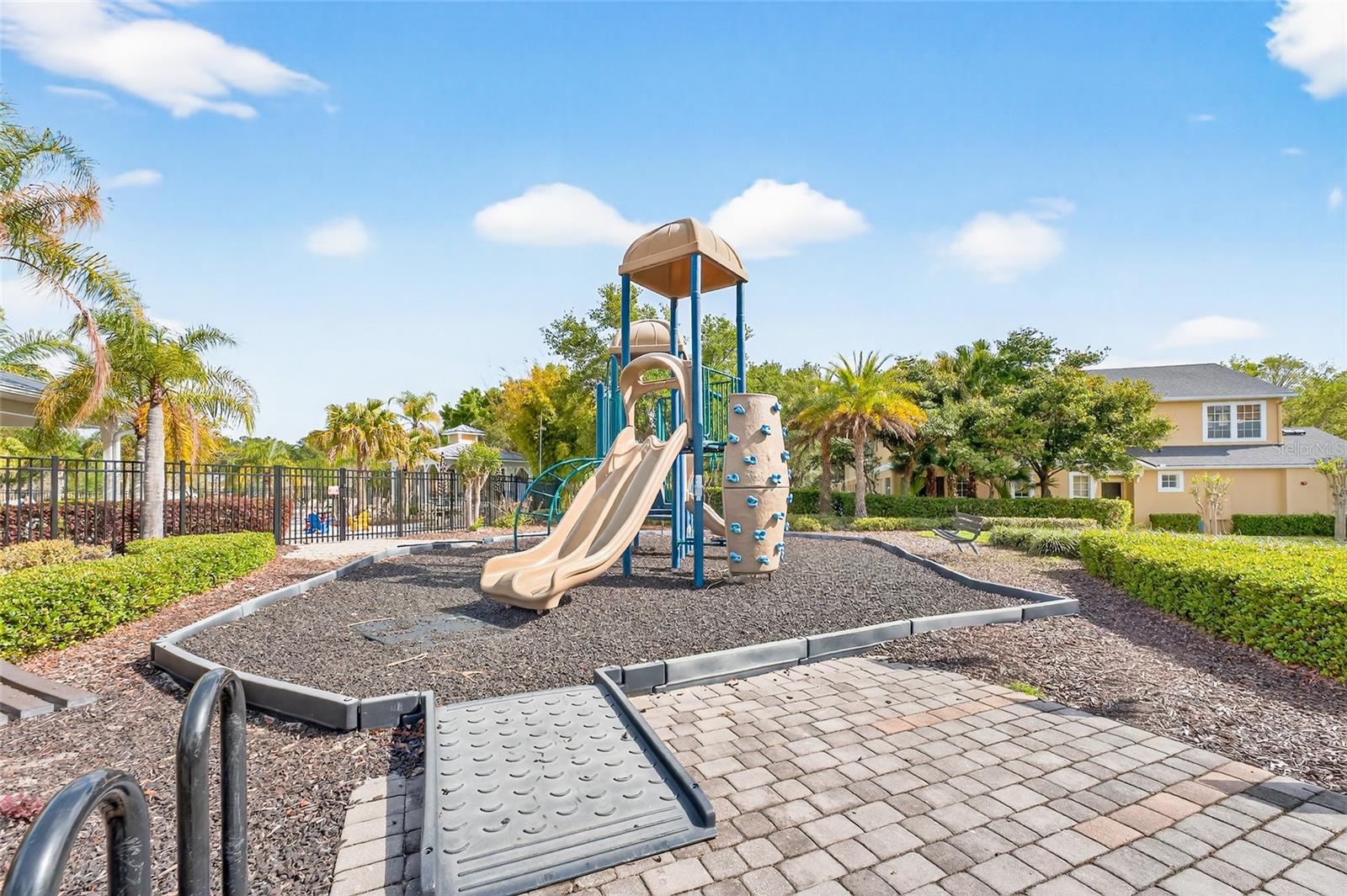 OASIS COVE AT LAKESIDE VILLAGE - Residential