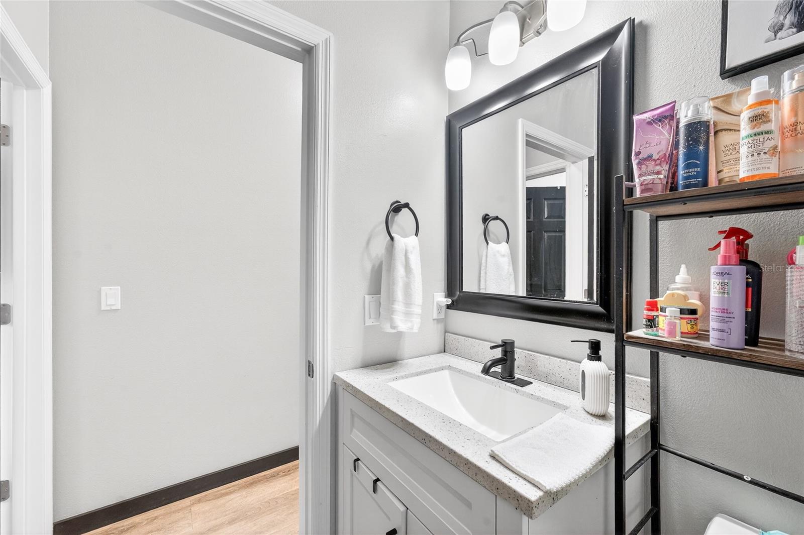 OASIS COVE AT LAKESIDE VILLAGE - Residential