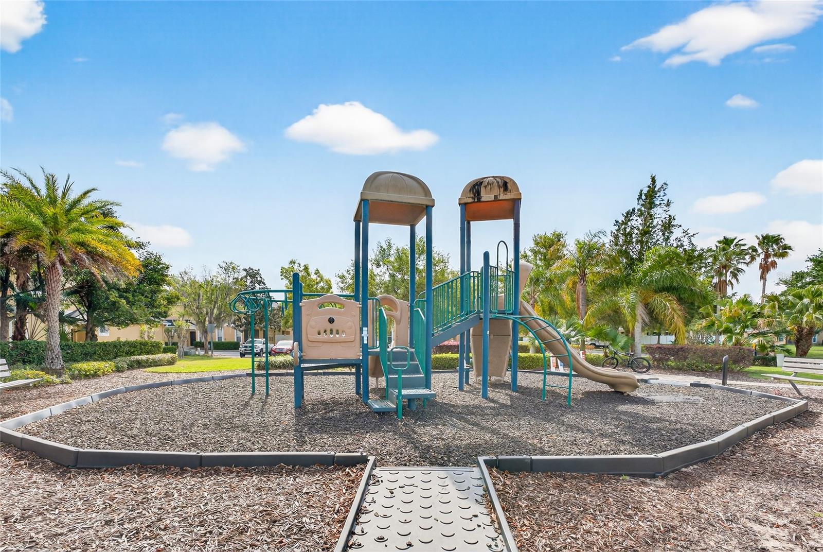 OASIS COVE AT LAKESIDE VILLAGE - Residential