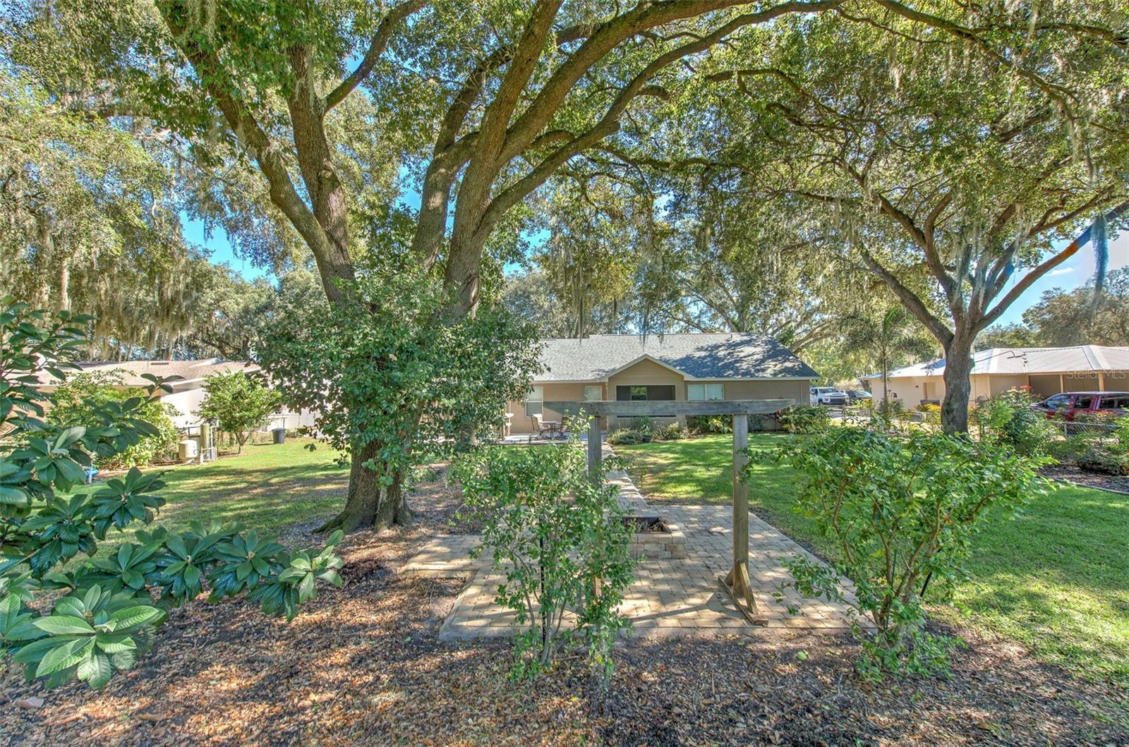 PEACE RIVER OAKS - Residential