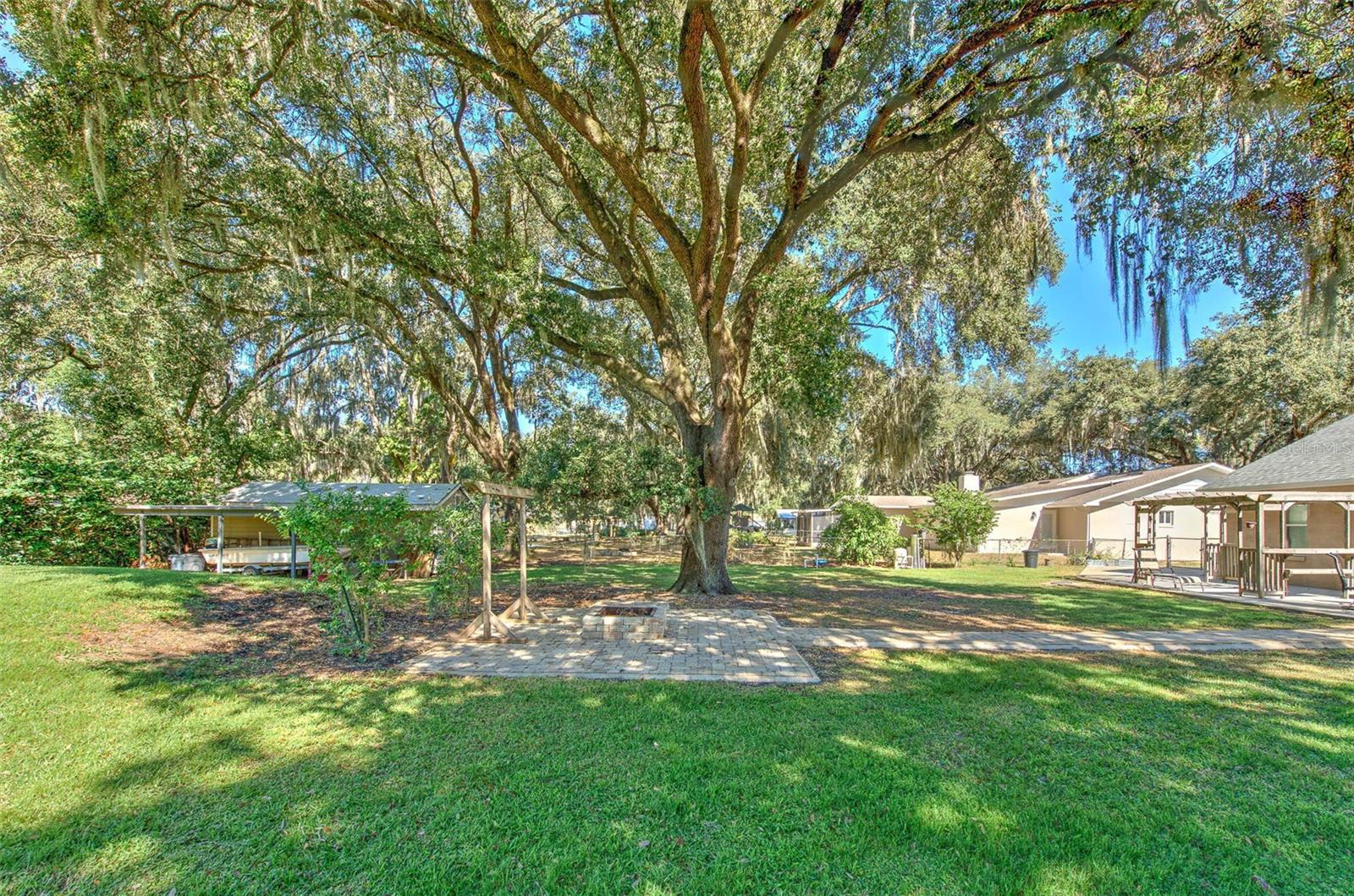 PEACE RIVER OAKS - Residential