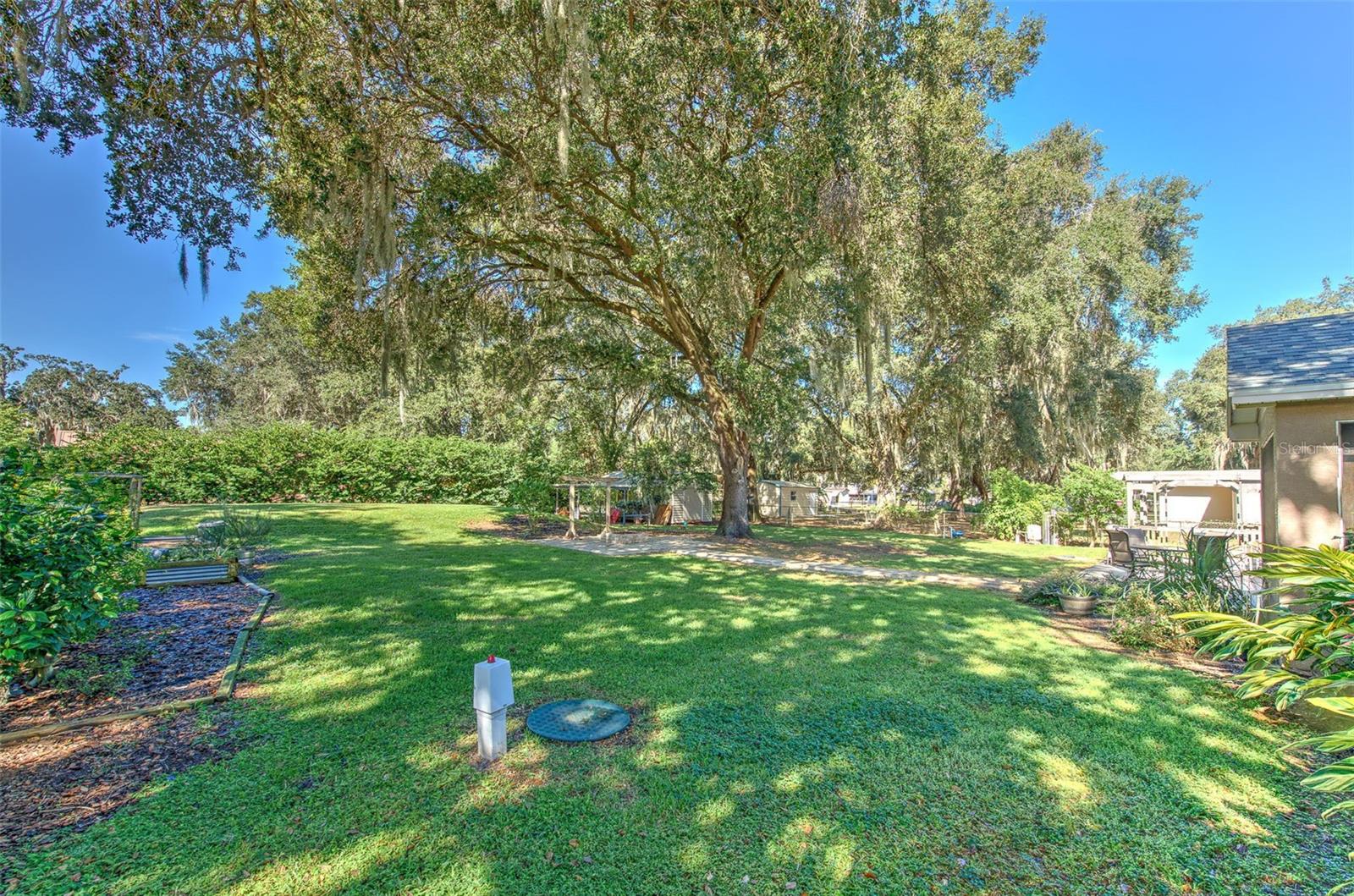 PEACE RIVER OAKS - Residential