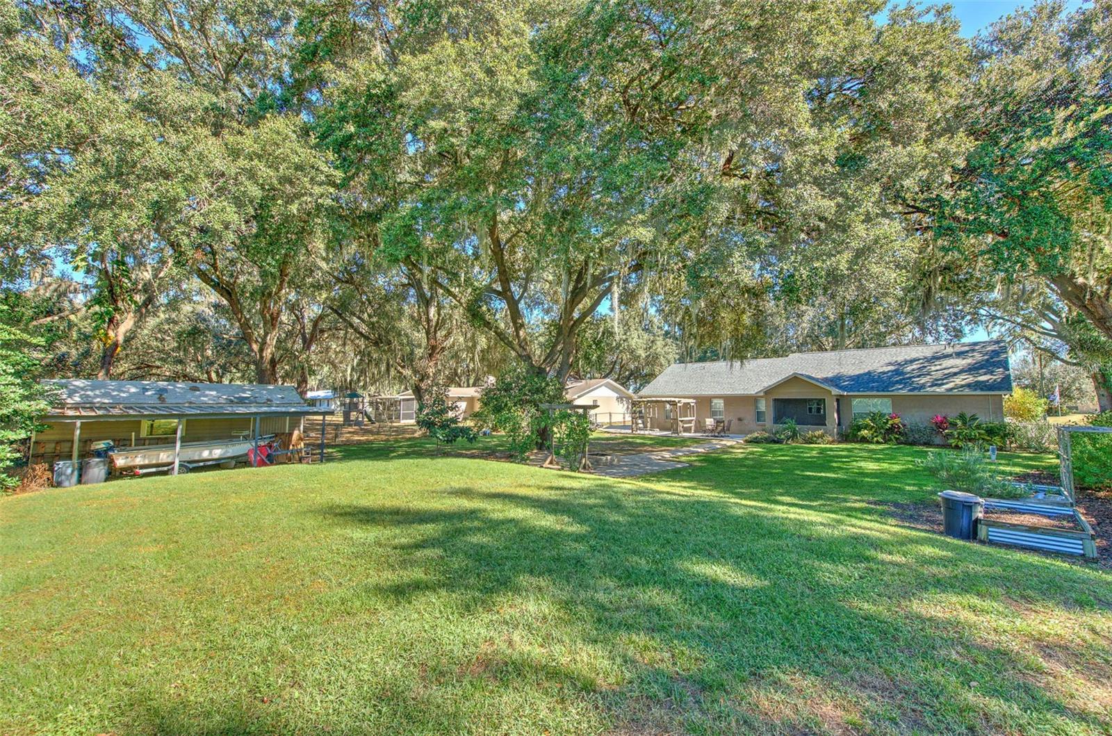 PEACE RIVER OAKS - Residential