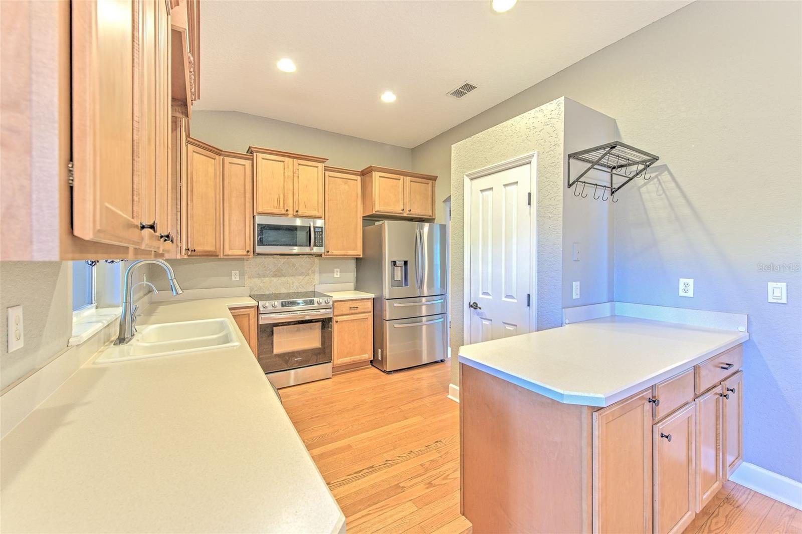 PEACE RIVER OAKS - Residential