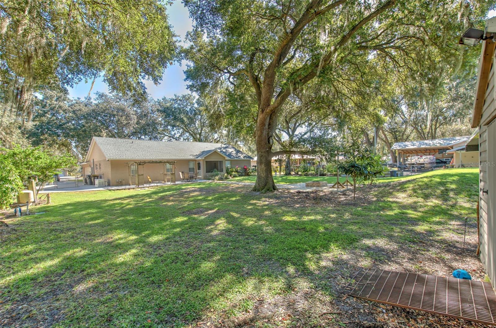 PEACE RIVER OAKS - Residential