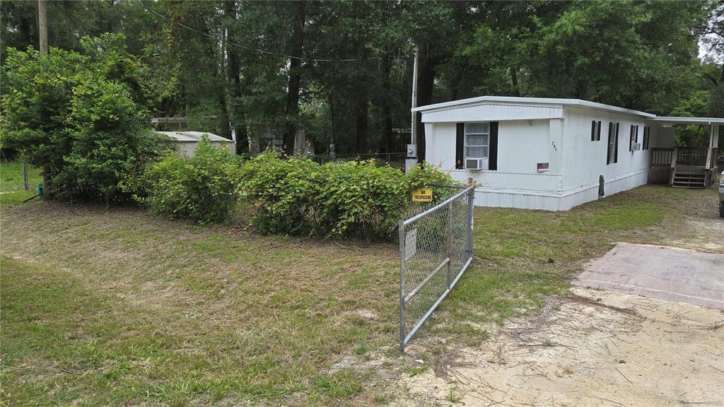 Photo of 201 NW 135th Avenue, Ocala, FL 34482 (MLS # OM726421)