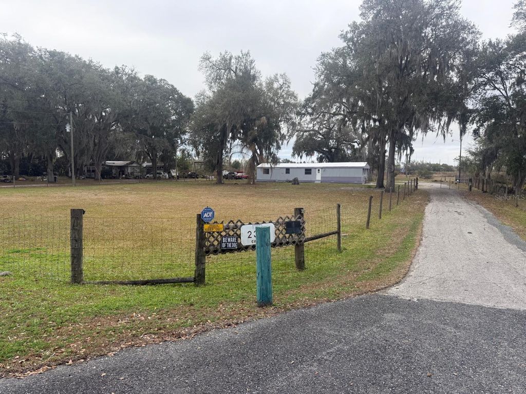 Photo of 2302 Lowery Street, Bushnell, FL 33513 (MLS # S5144937)