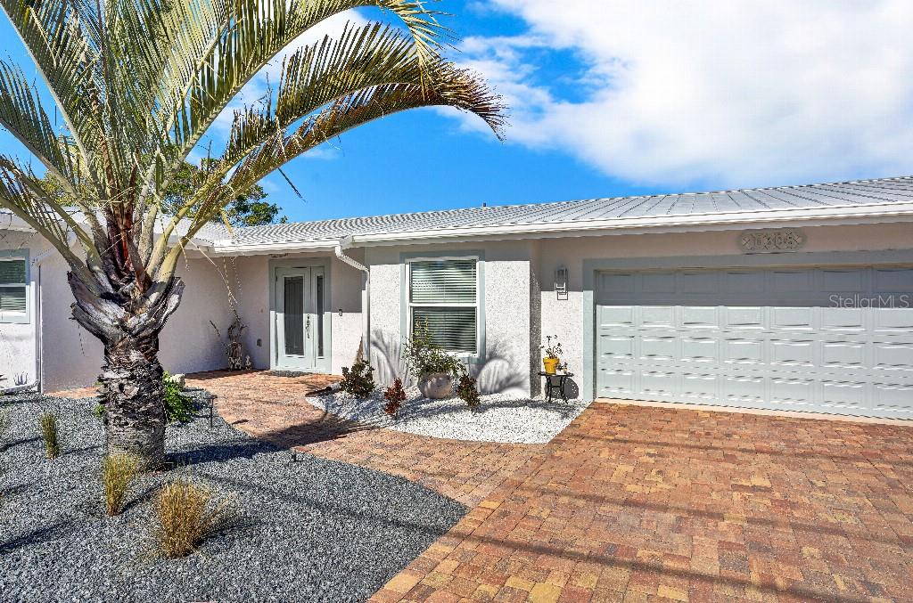 Photo of 10308 Sandpiper Road W, Bradenton, FL 34209 (MLS # TB8515390)