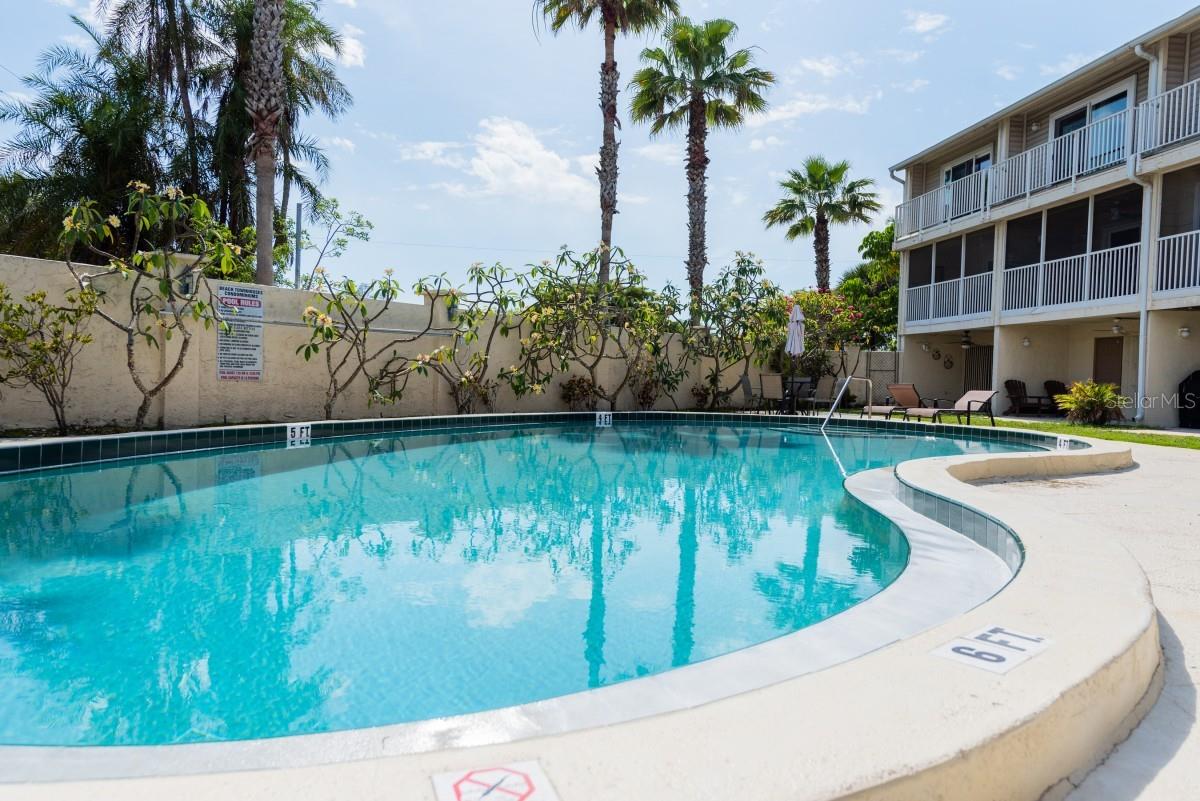 BEACH TWNHS - Residential