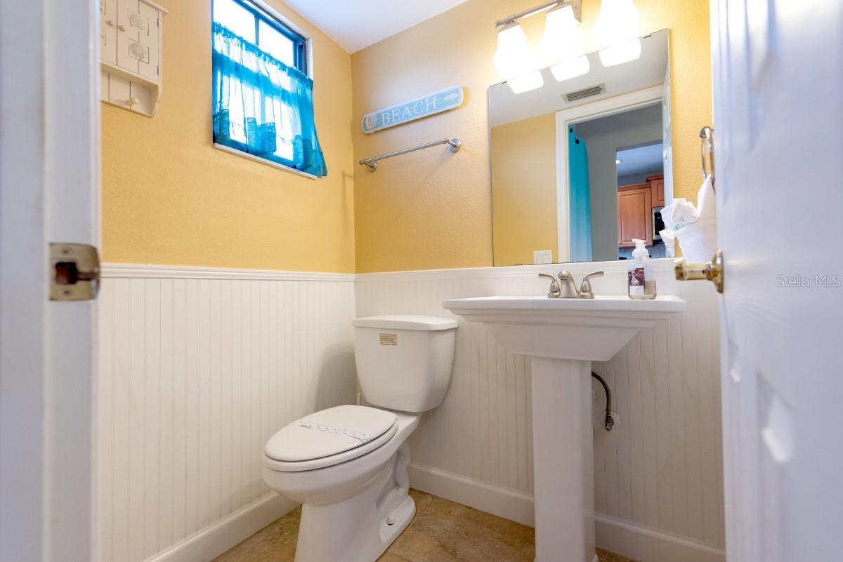 BEACH TWNHS - Residential