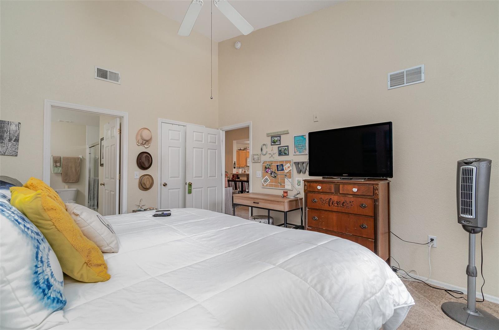 ENCLAVE/COLLEGE POINTE - Residential