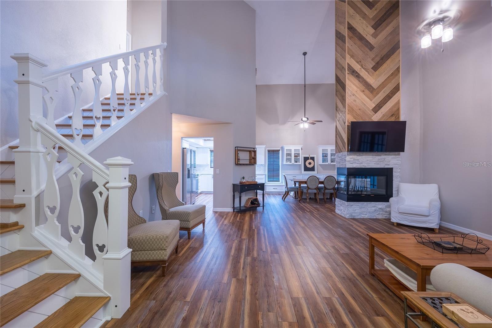 LONG LAKE ESTATES - Residential