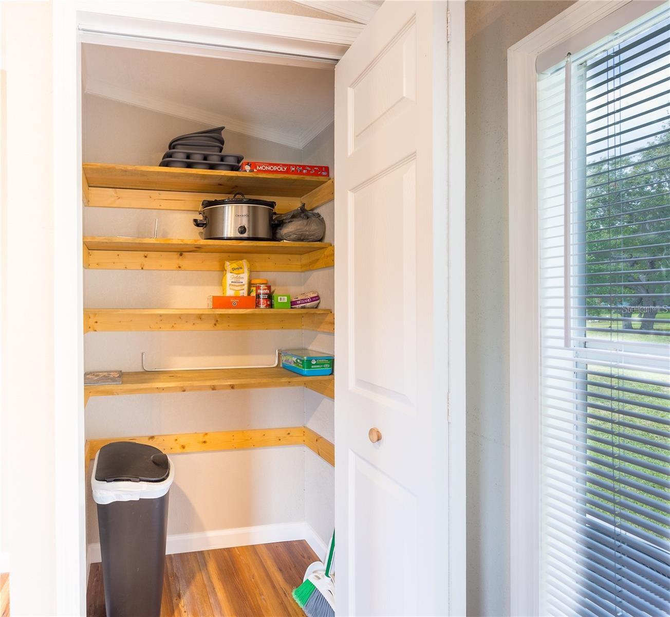 LONG LAKE ESTATES - Residential