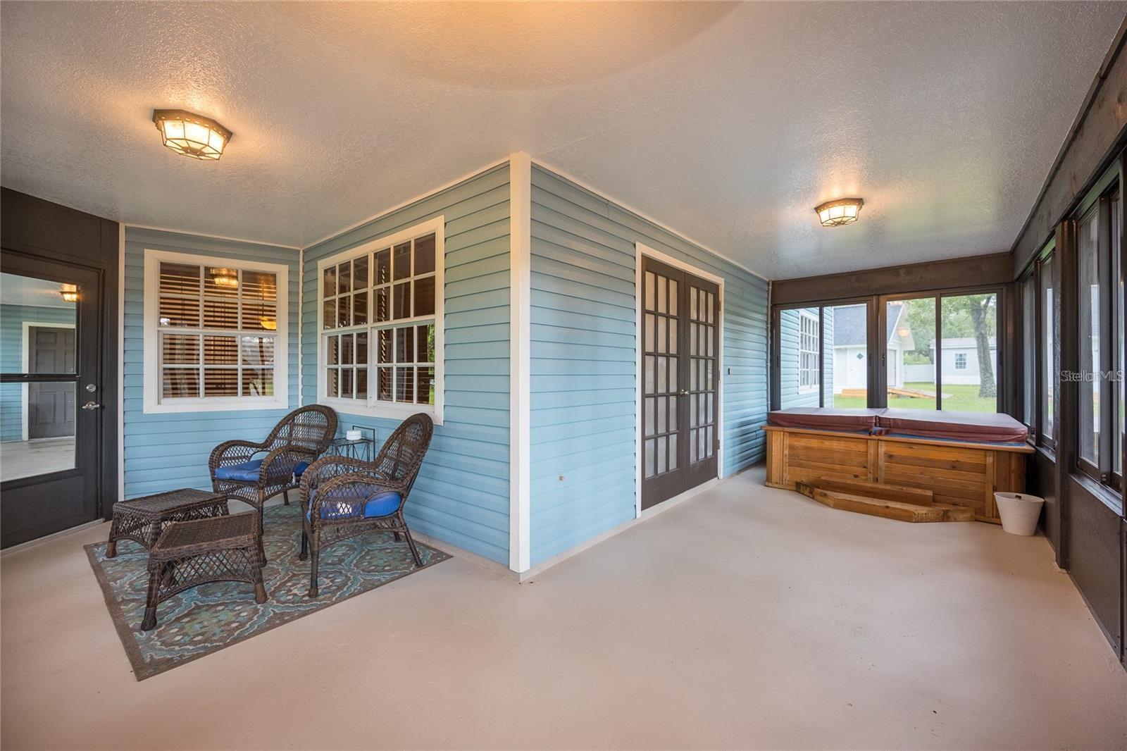 LONG LAKE ESTATES - Residential