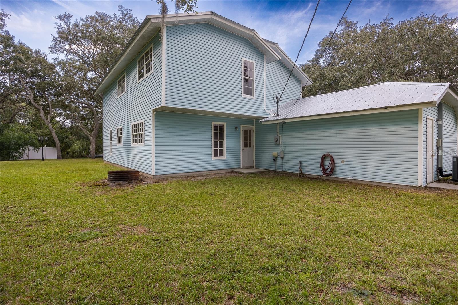 LONG LAKE ESTATES - Residential