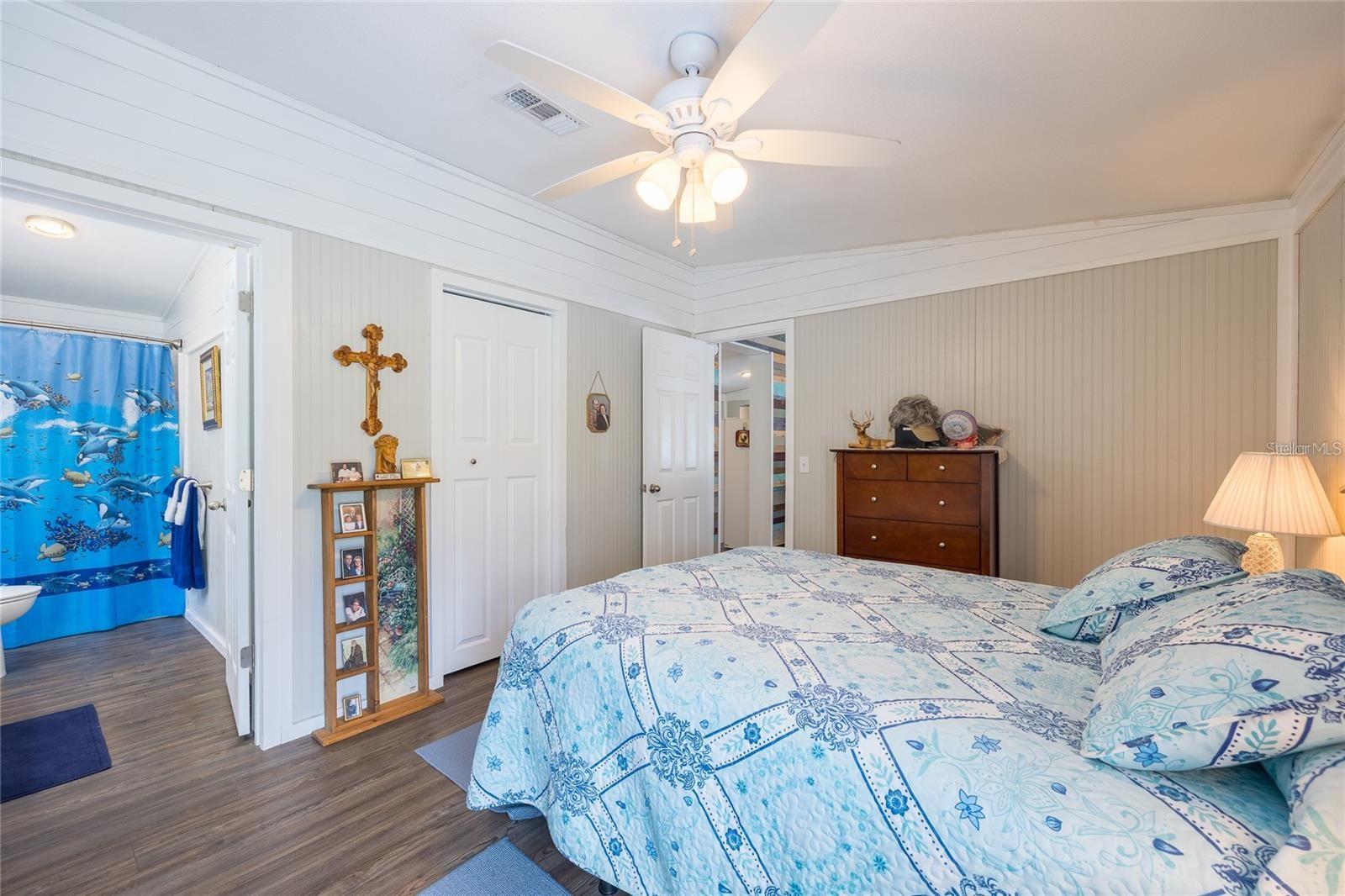 LONG LAKE ESTATES - Residential