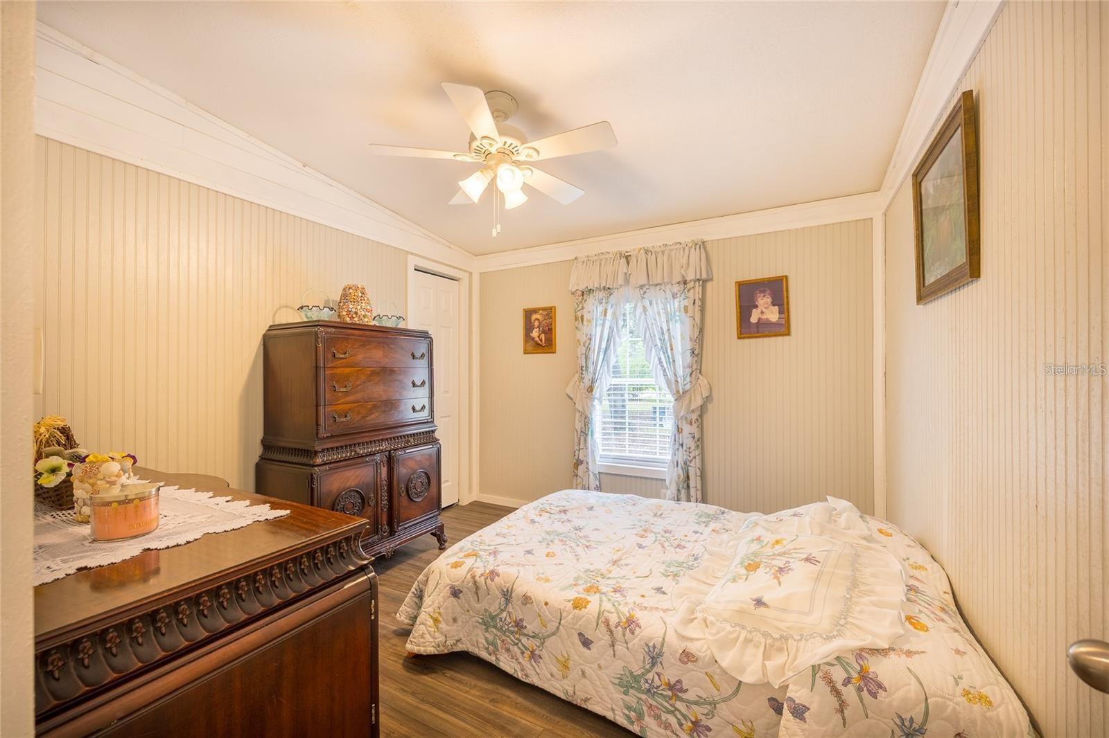 LONG LAKE ESTATES - Residential