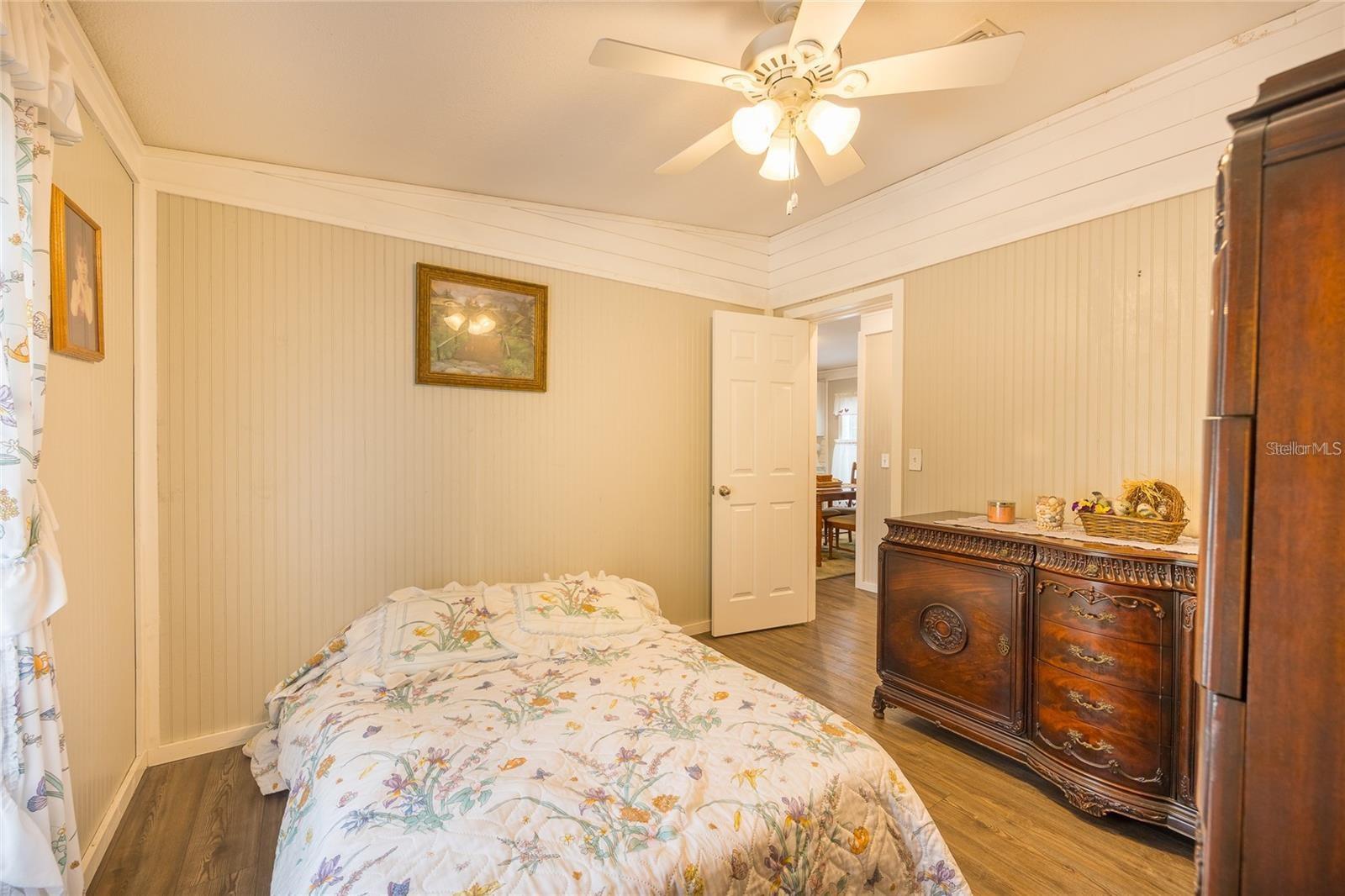 LONG LAKE ESTATES - Residential