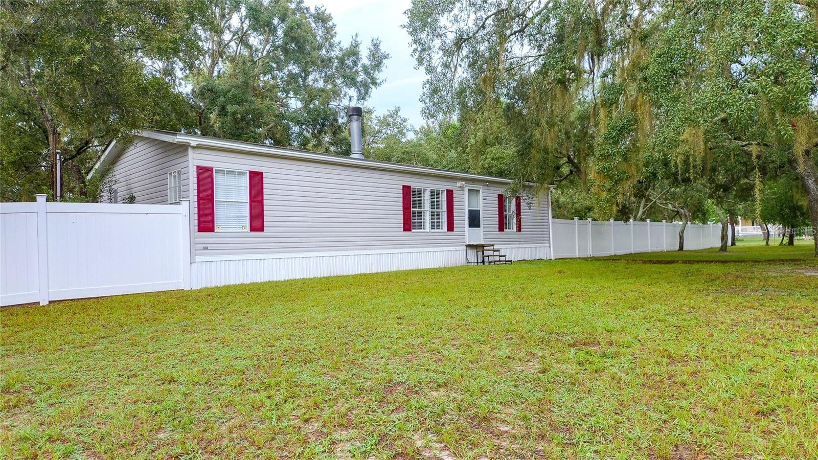 LONG LAKE ESTATES - Residential