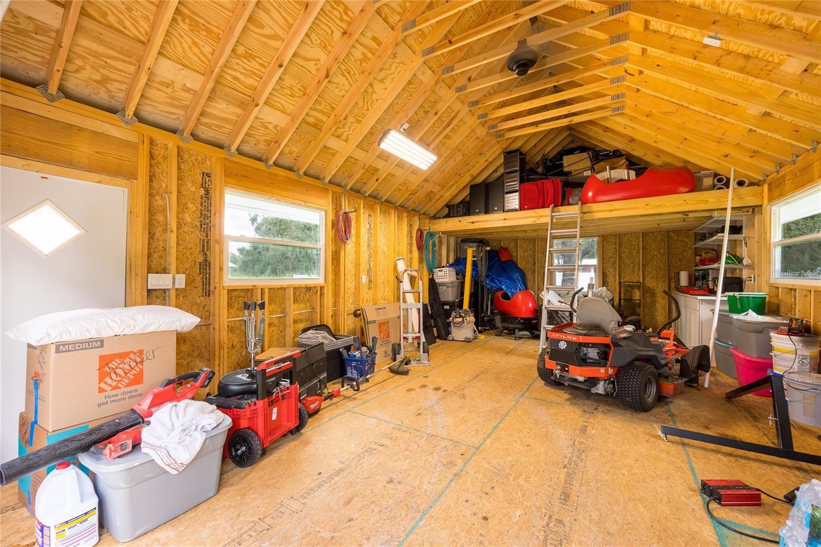 LONG LAKE ESTATES - Residential