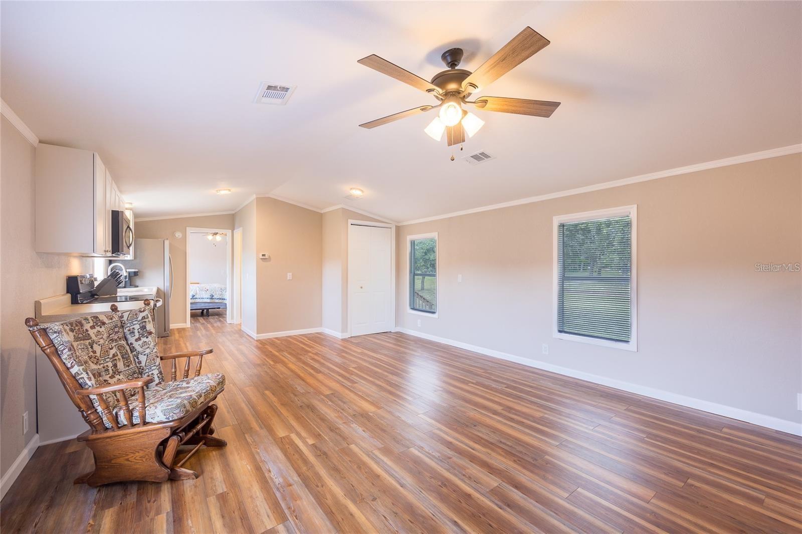 LONG LAKE ESTATES - Residential