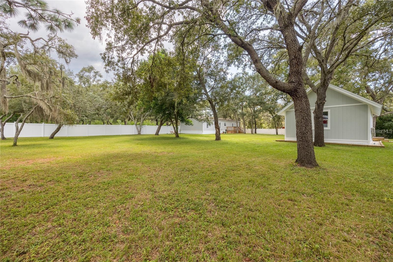 LONG LAKE ESTATES - Residential