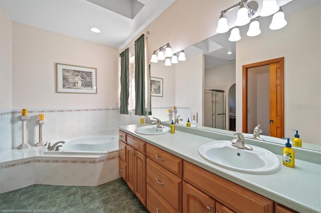 LAKE JUNE POINTE PH 01 - Residential