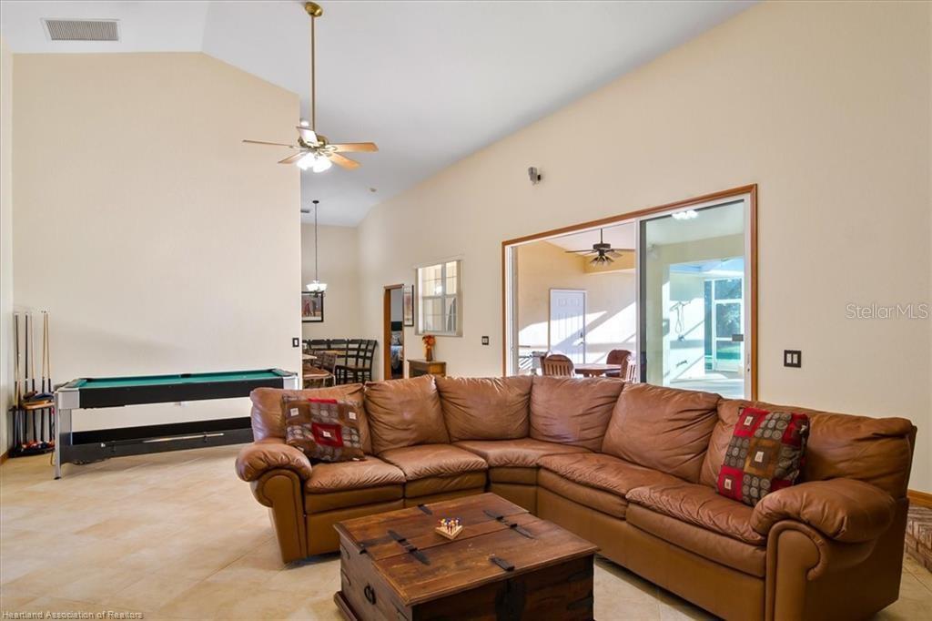 LAKE JUNE POINTE PH 01 - Residential