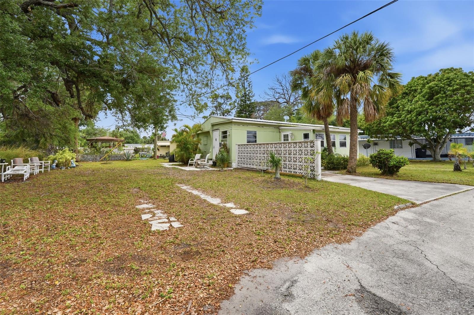 FLORIDANA MOBILE HOMESITE 1 - Residential