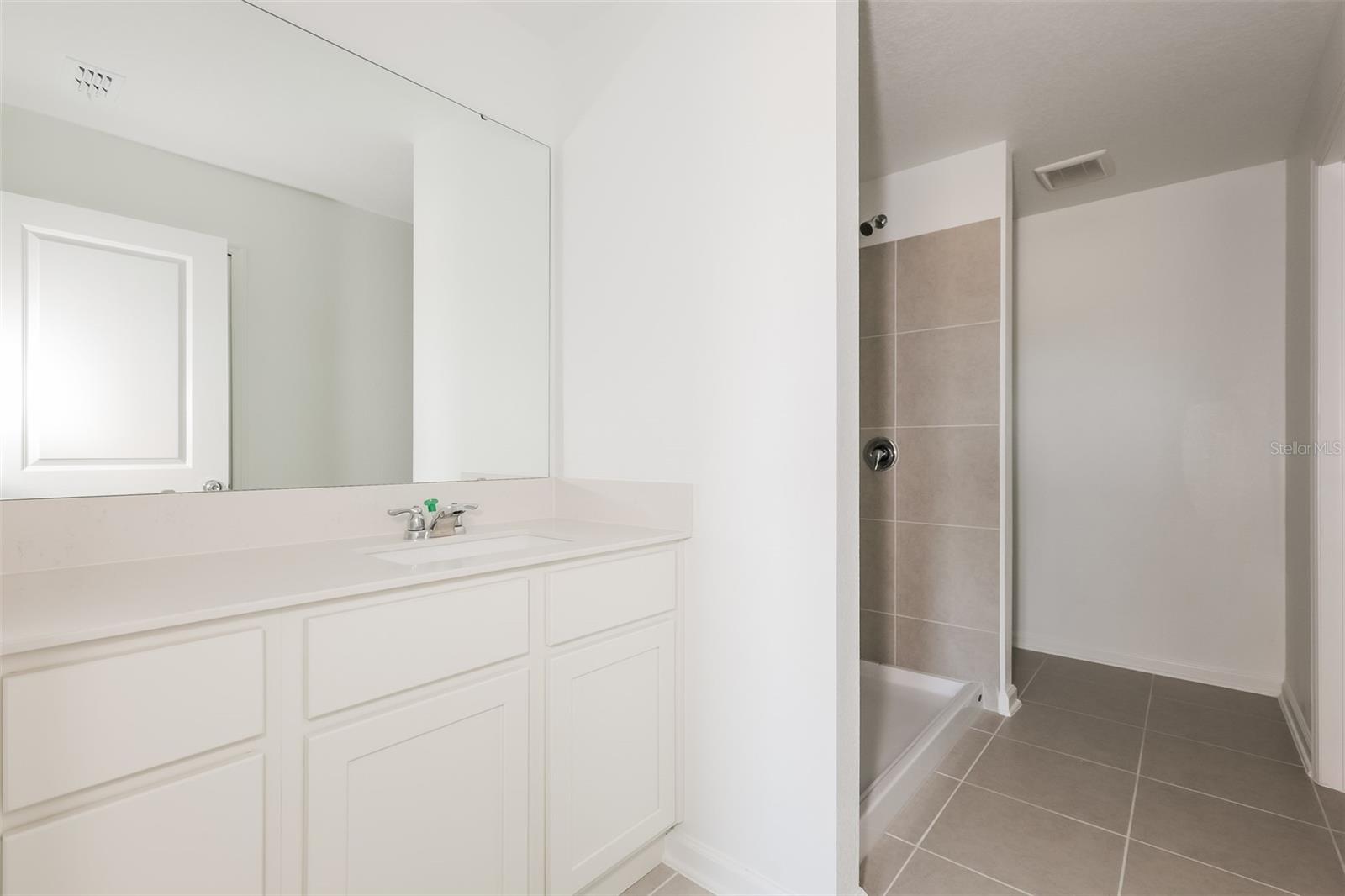 RANCHES/LK MCLEOD I - Residential Lease