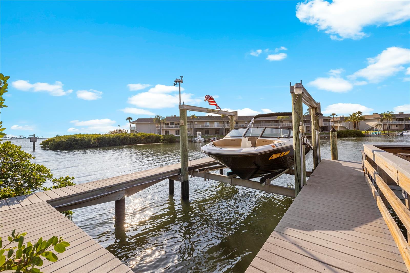 THE RESERVE OF OLD TAMPA BAY - Residential