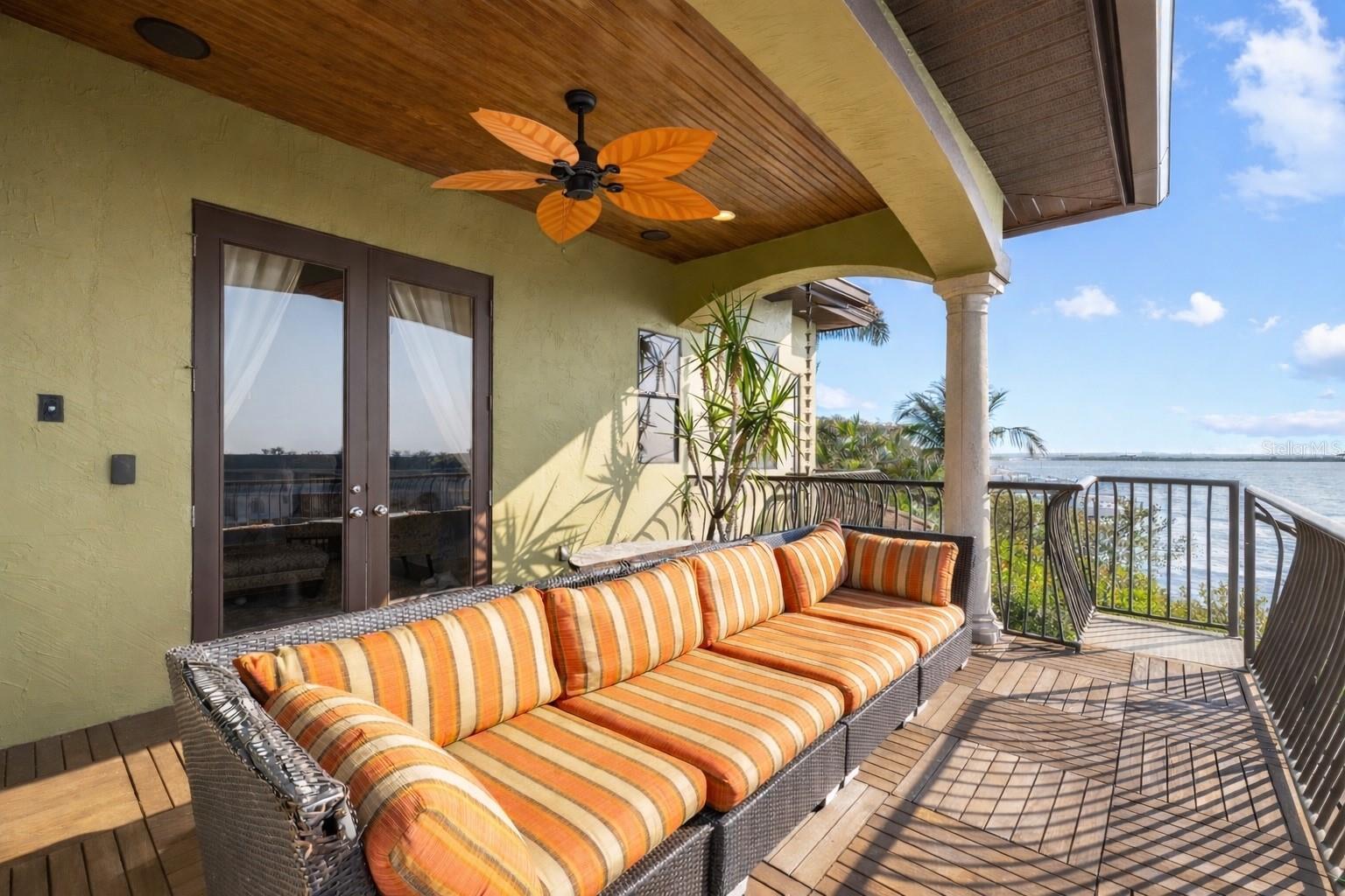 THE RESERVE OF OLD TAMPA BAY - Residential