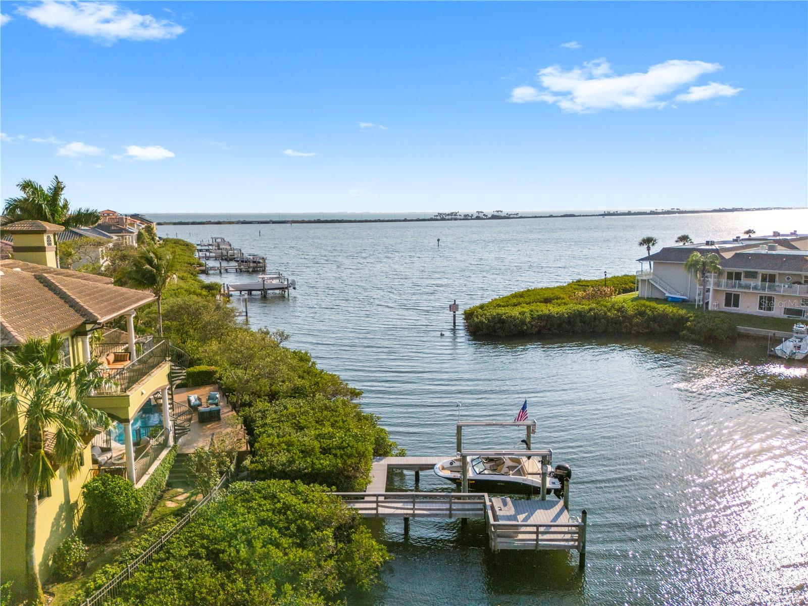 THE RESERVE OF OLD TAMPA BAY - Residential