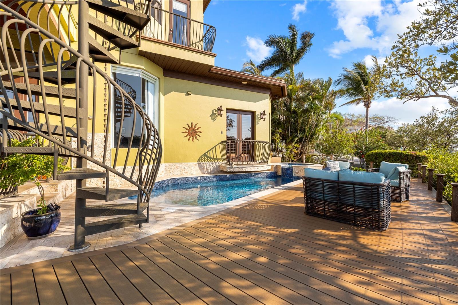 THE RESERVE OF OLD TAMPA BAY - Residential