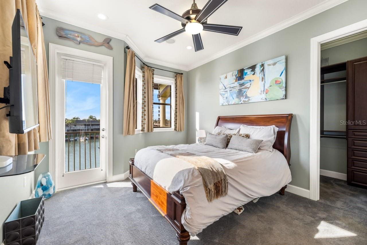 THE RESERVE OF OLD TAMPA BAY - Residential