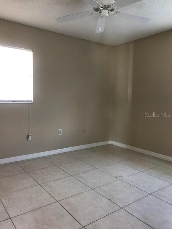 Photo of 1439 S Oxalis Avenue, Orlando, FL 32807 (MLS # O6452128)
