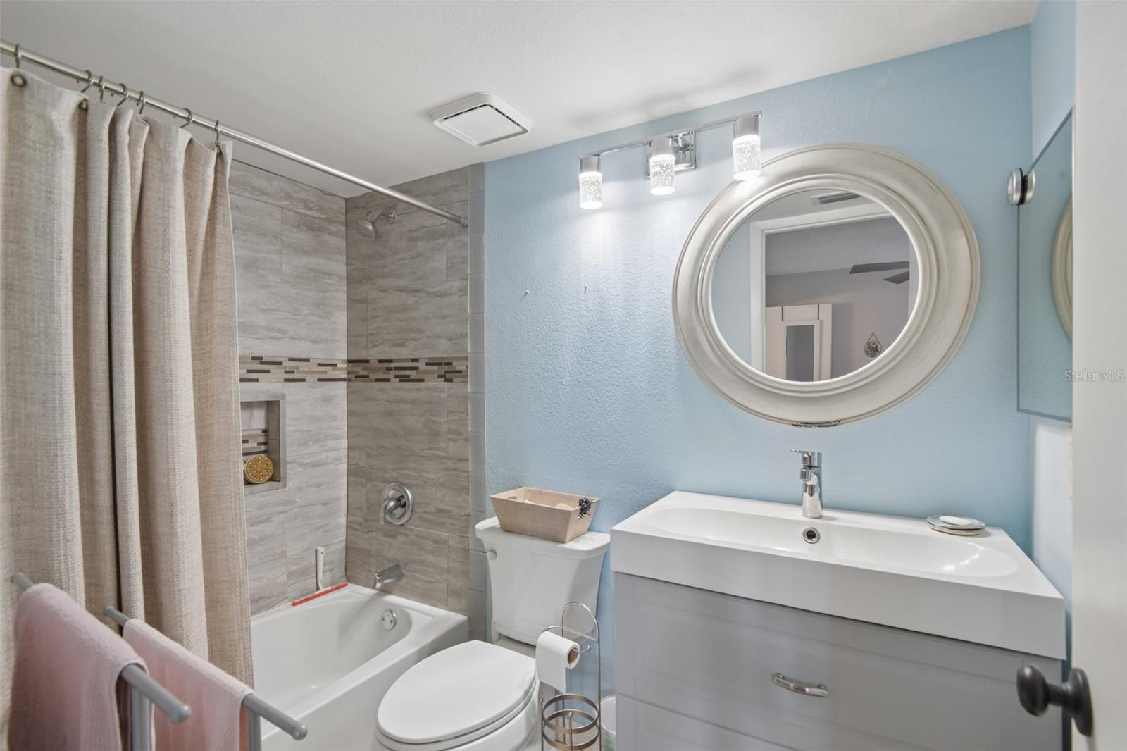 MARINERS WAY AT NEW PORT - Residential
