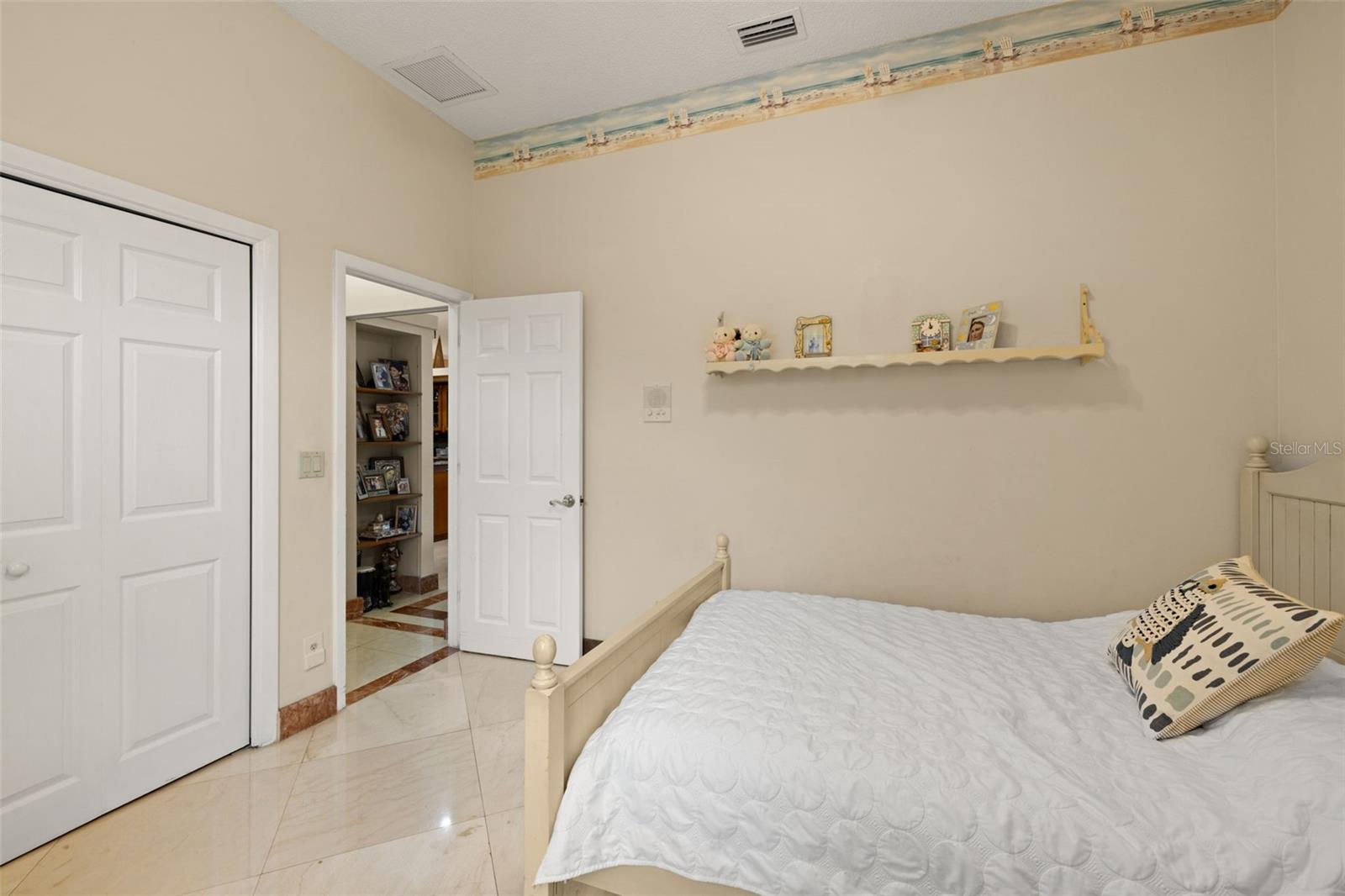 BOOT RANCH - EAGLE WATCH PH B-1 - Residential Lease