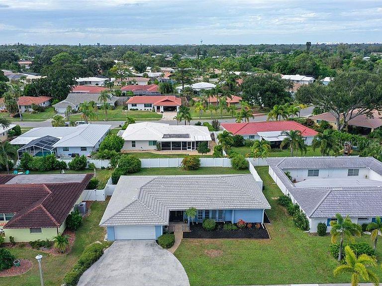 GULF GATE WOODS - Residential