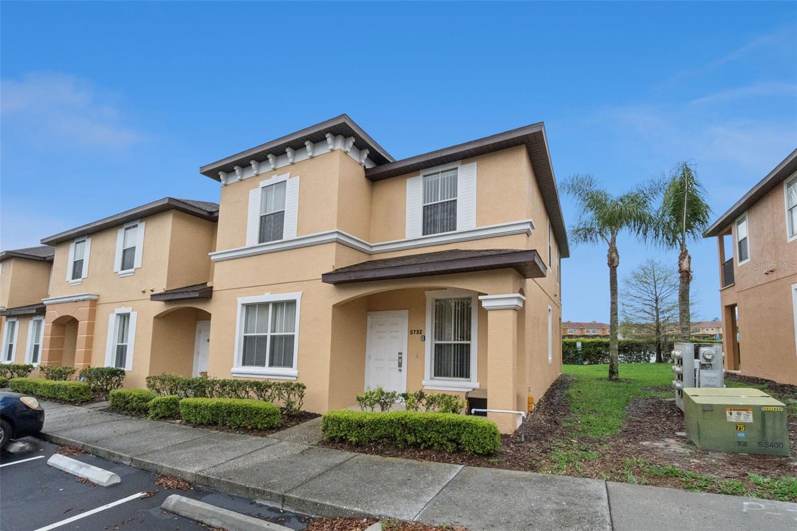 REGAL OAKS - Residential