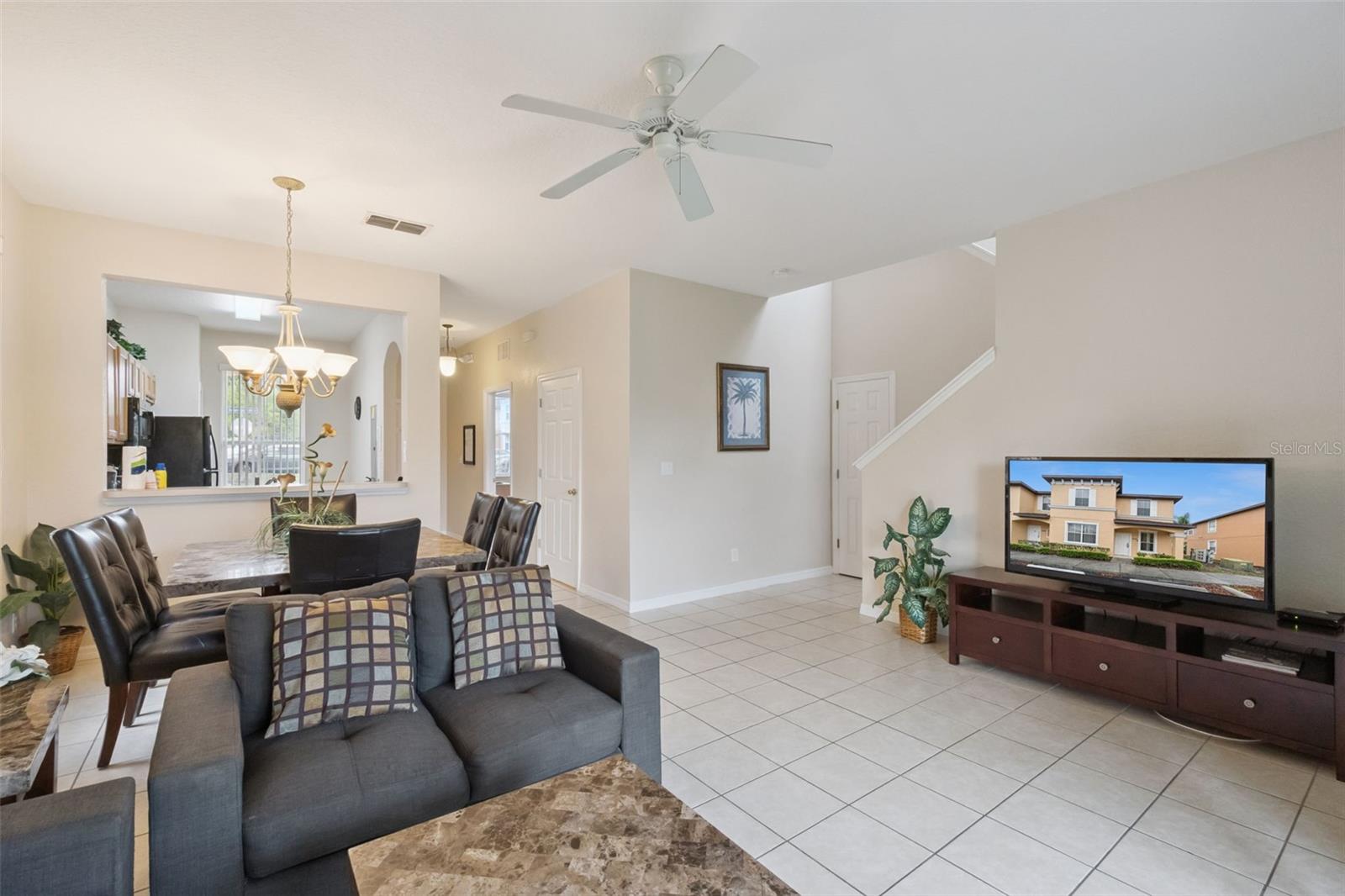 REGAL OAKS - Residential