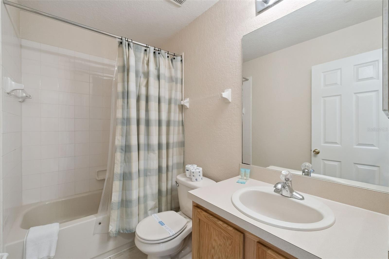 REGAL OAKS - Residential