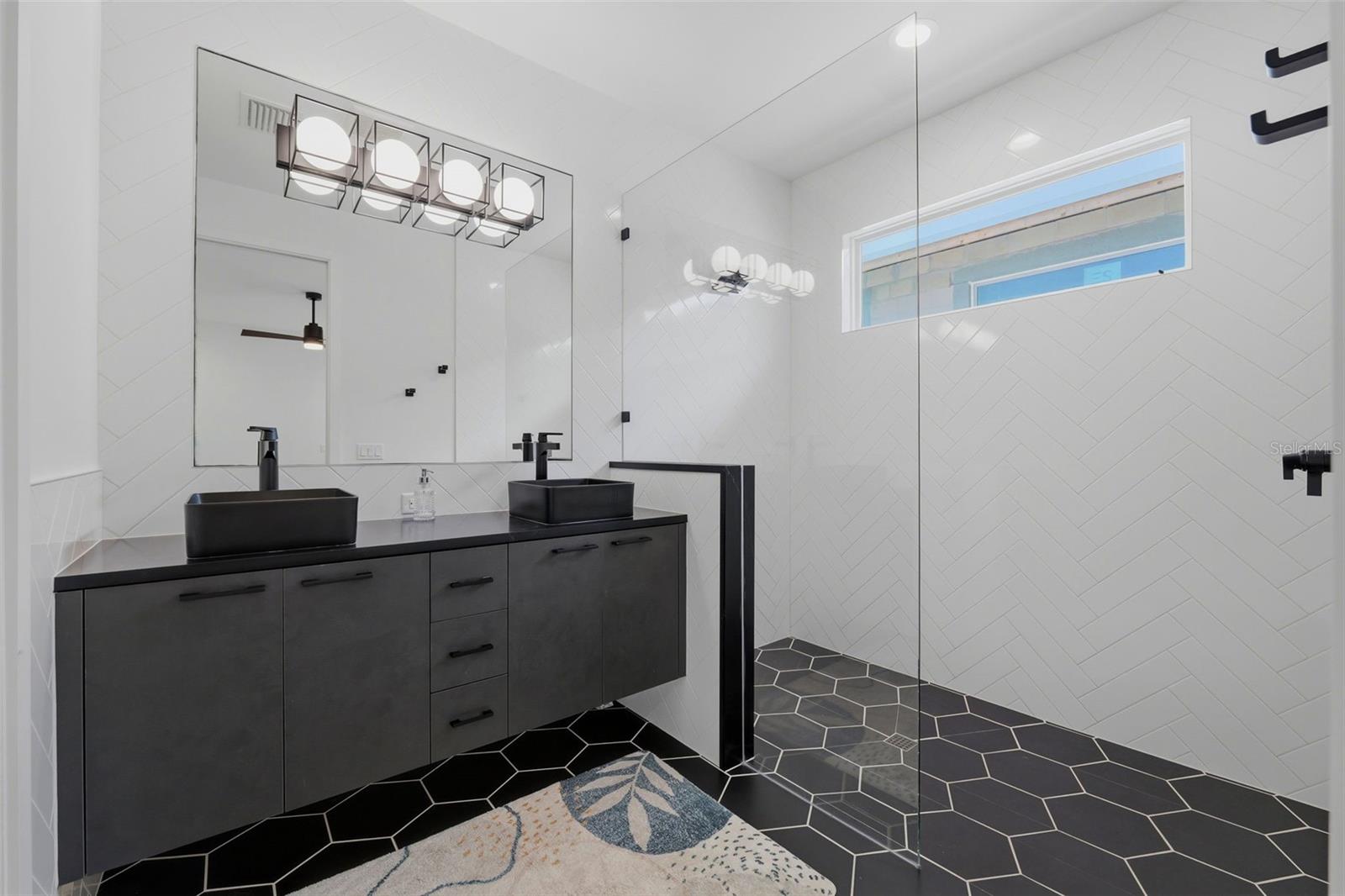OAK RIDGE 2 - Residential