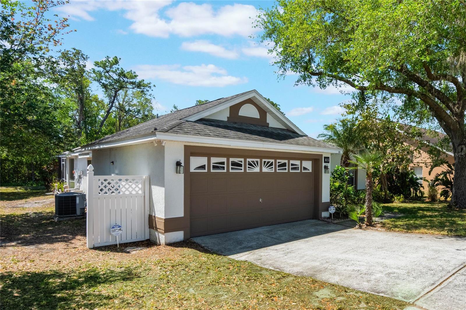 815 THOUSAND OAKS BOULEVARD
