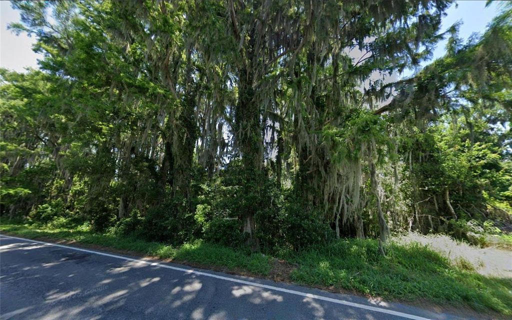 Photo of Unassigned Lakeshore Drive, Eustis, FL 32726 (MLS # TB8474087)