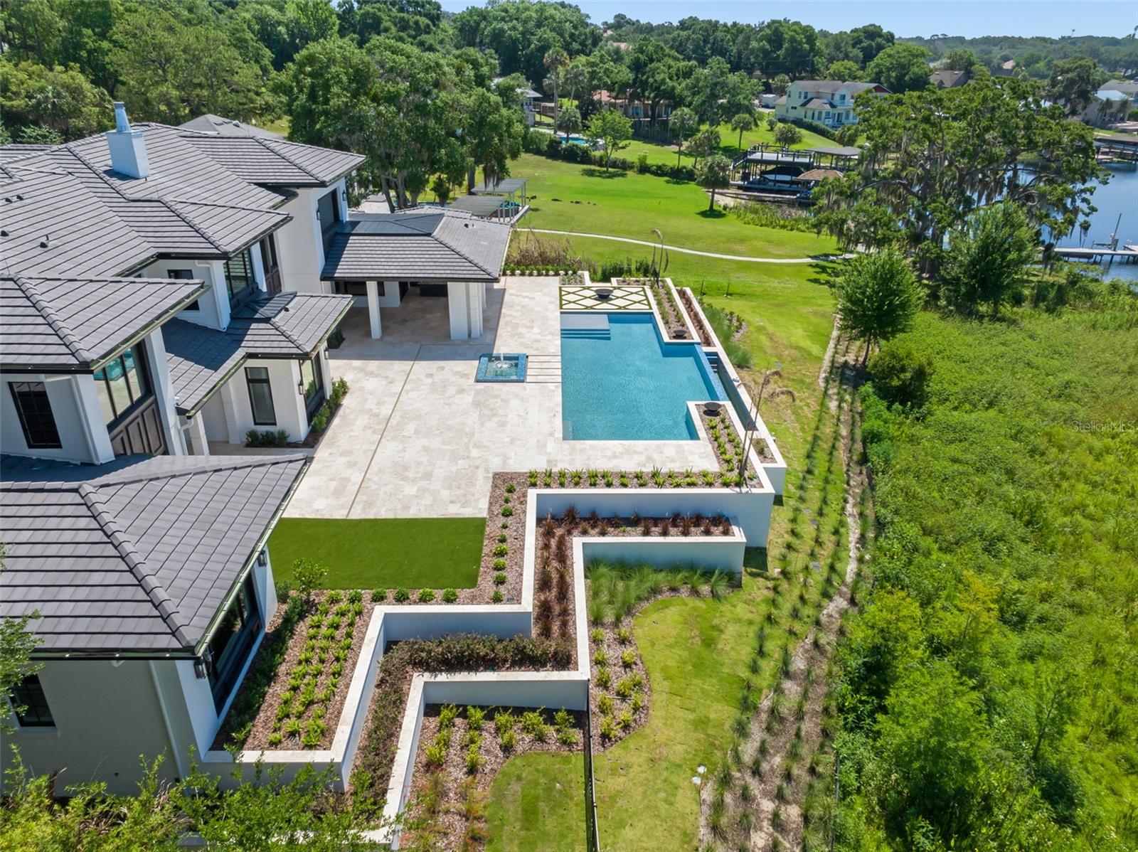 3057 PORTO LAGO COURT