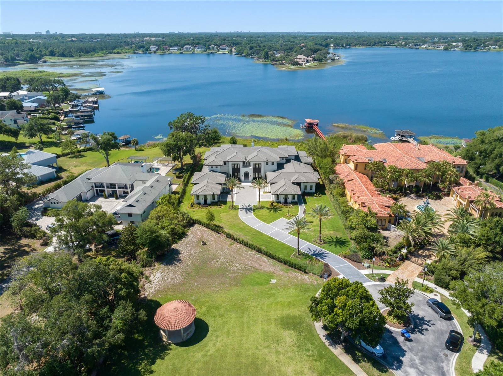 3057 PORTO LAGO COURT