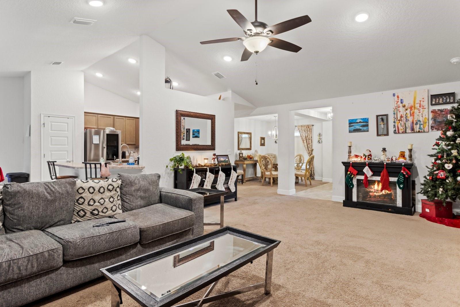 2180 W KENMORE DRIVE