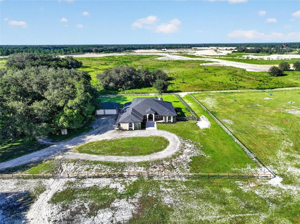 Photo of 15818 Mahoney Drive, Spring Hill, FL 34610 (MLS # TB8551900)