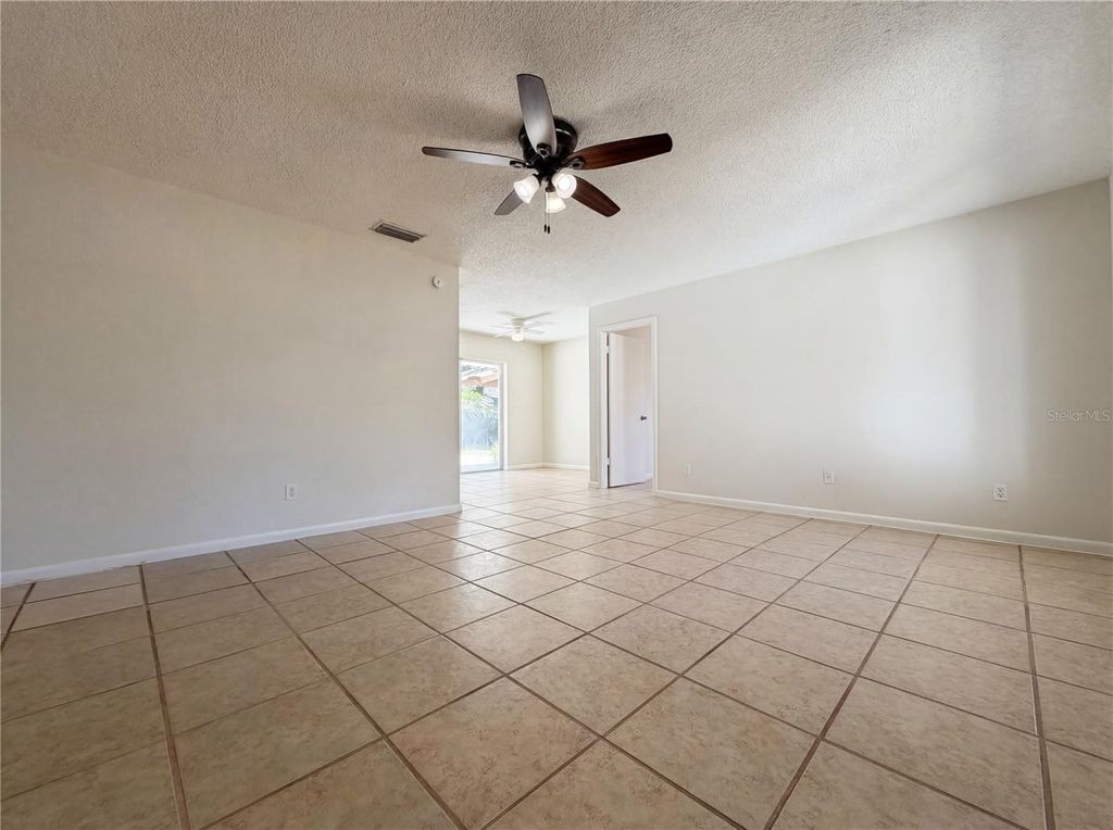 Photo of 909 Winchester Court, Brandon, FL 33510 (MLS # O6395828)
